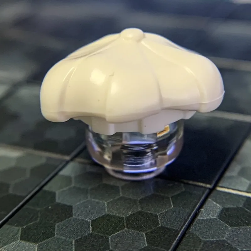 Brick Warriors>The Brick Show Shop Bard Hat for LEGO Minifigures