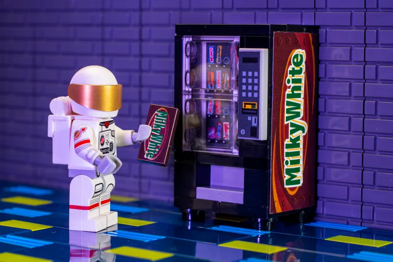 B3 Customs | Custom Parts>The Brick Show Shop Milky White - B3 Customs® Candy Vending Machine