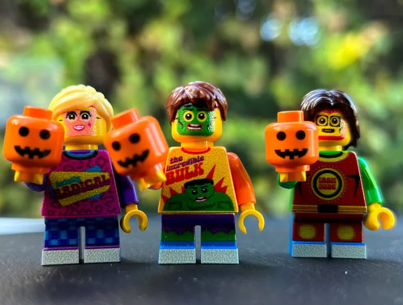 B3 Customs>The Brick Show Shop Set of 3 Kids Trick-or-Treating on Halloween Minifig Collection