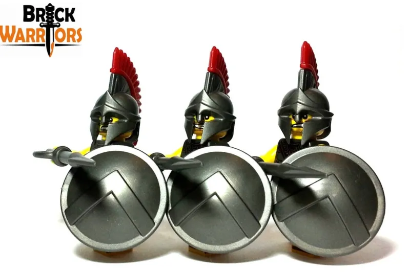 Brick Warriors>The Brick Show Shop Spartan Shield for your LEGO® Minifigures
