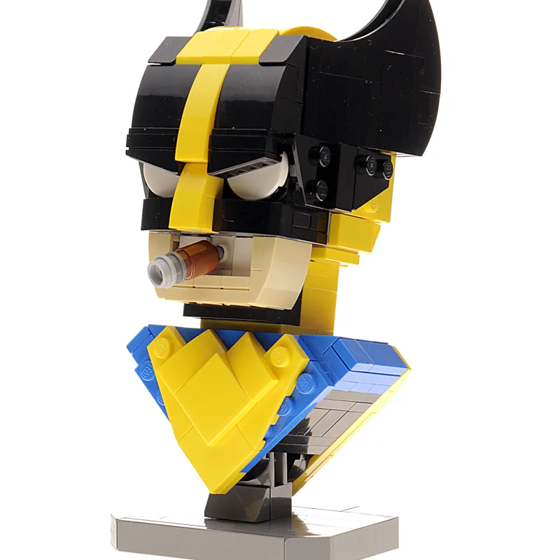 B3 Customs>The Brick Show Shop Wolverine Bust MOC made using LEGO bricks
